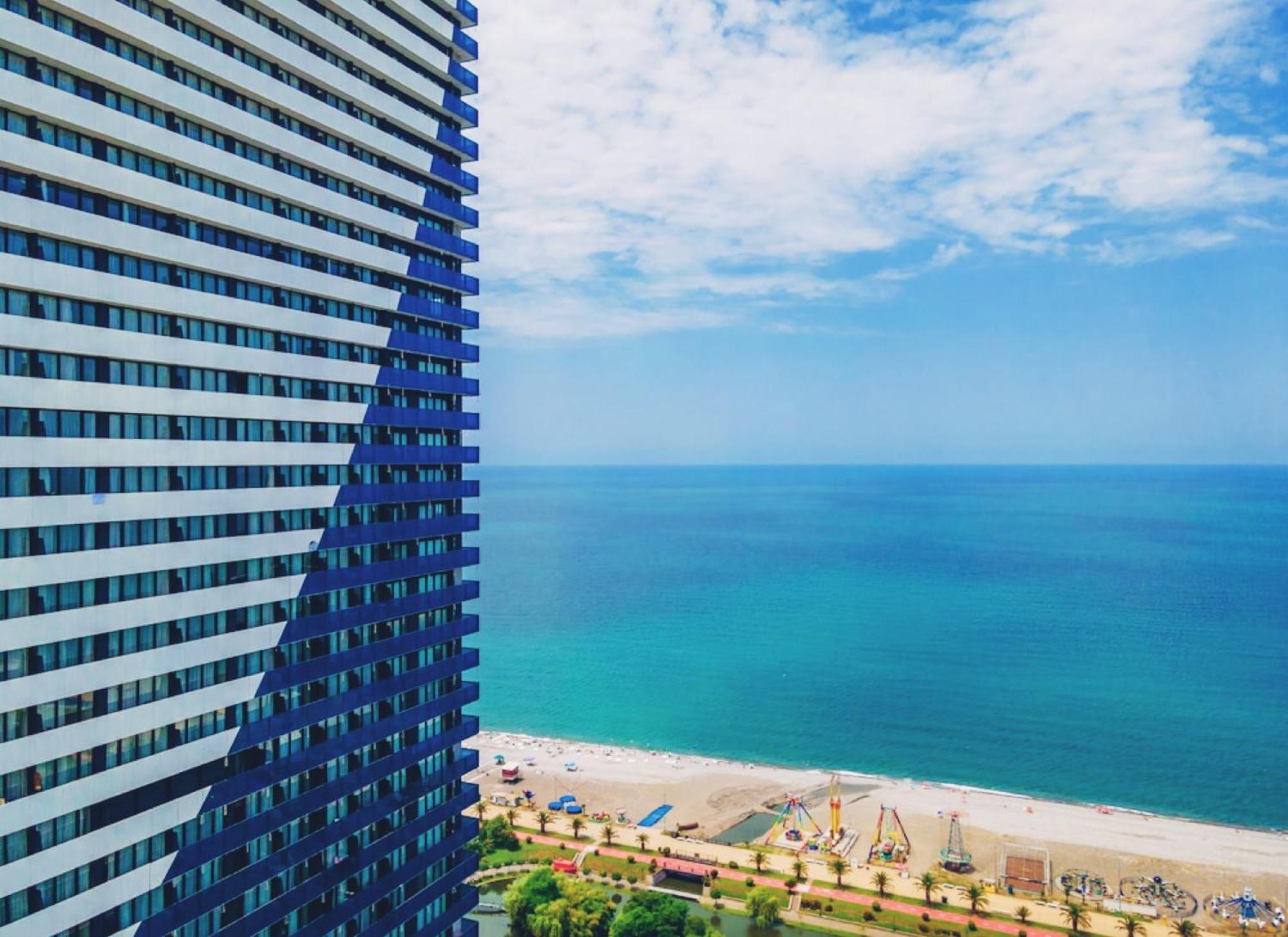 Апарт отель Sea View Orbi City Батуми Экстерьер фото