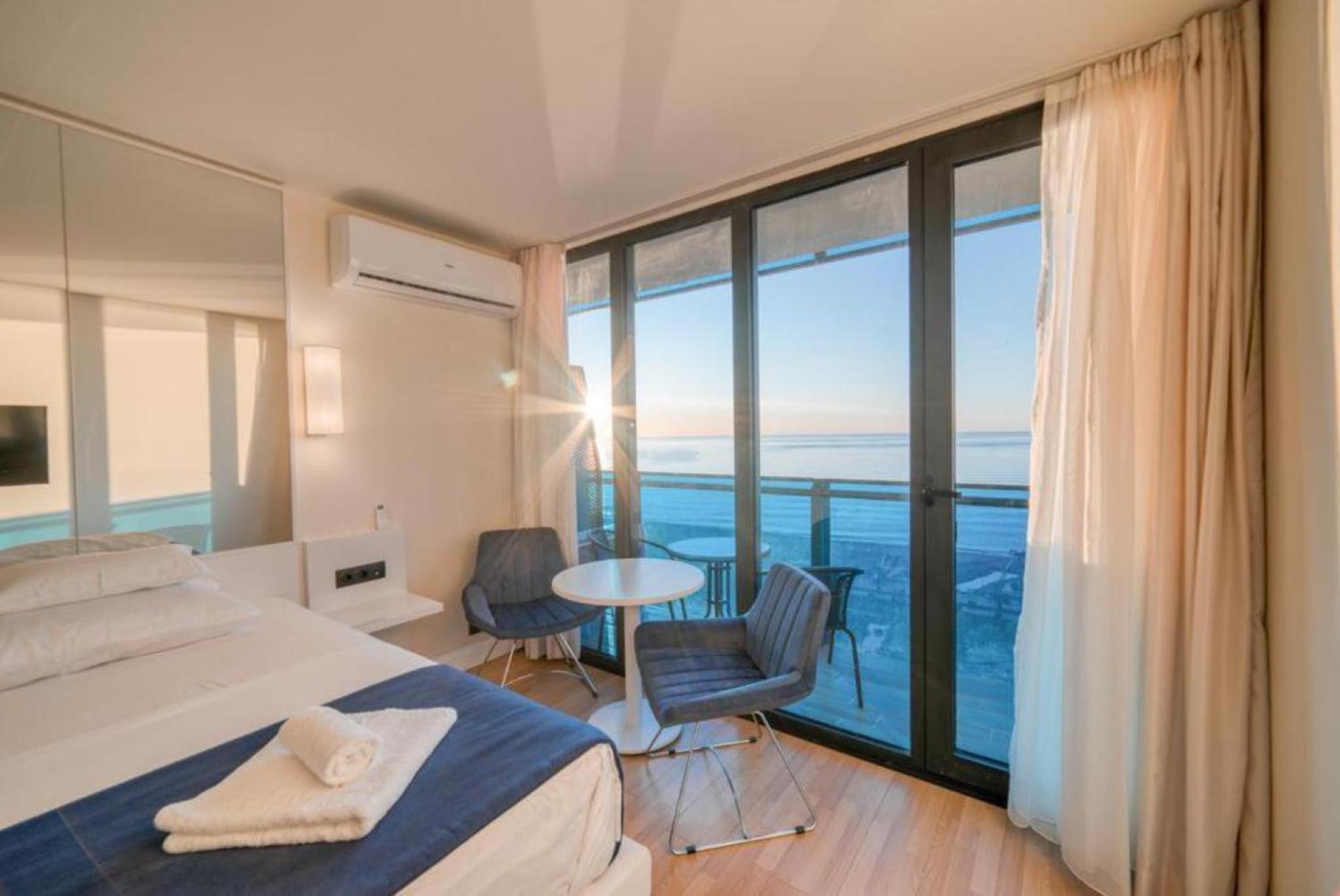 Апарт отель Sea View Orbi City Батуми Экстерьер фото